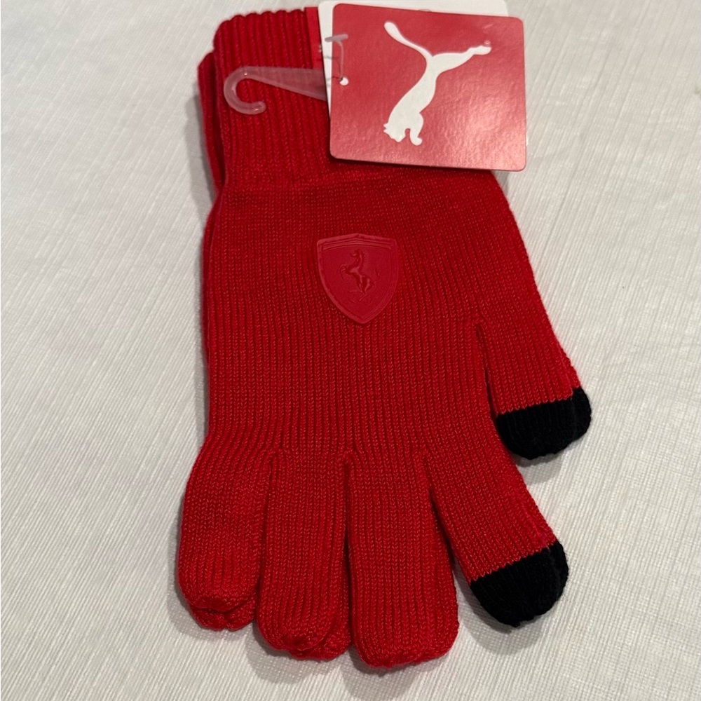 PUMA Ferrari Rosso Corsa Knitted Gloves Unisex